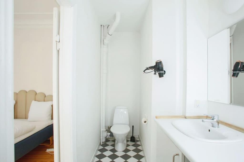 Large & Bright 3Br Apartment W Whirlpool Near Metro Copenhagen Exterior photo