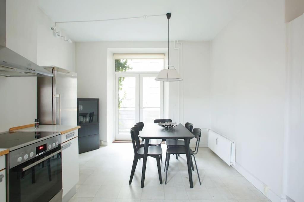 Large & Bright 3Br Apartment W Whirlpool Near Metro Copenhagen Exterior photo