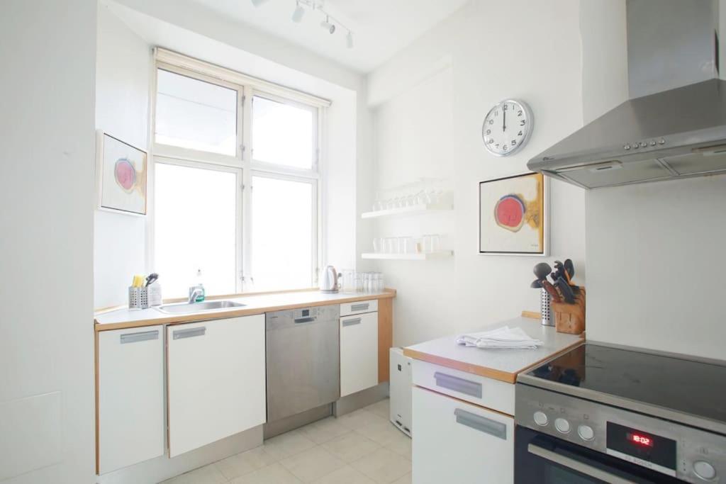 Large & Bright 3Br Apartment W Whirlpool Near Metro Copenhagen Exterior photo