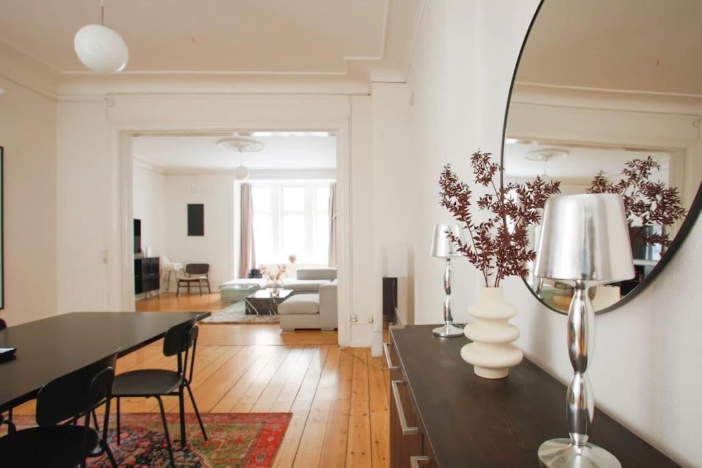 Large & Bright 3Br Apartment W Whirlpool Near Metro Copenhagen Exterior photo